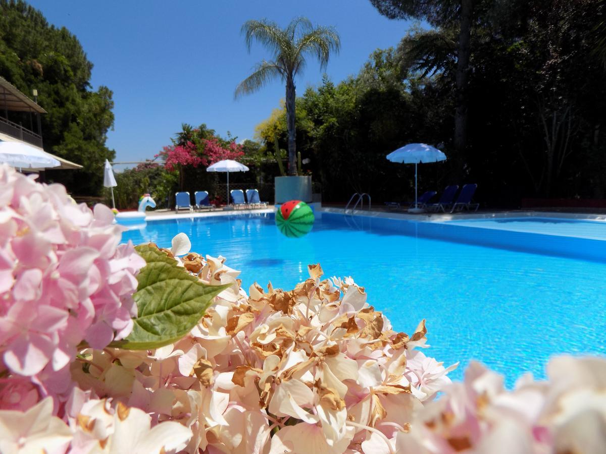 Lefkas Blue Hotel Nikiana Ngoại thất bức ảnh
