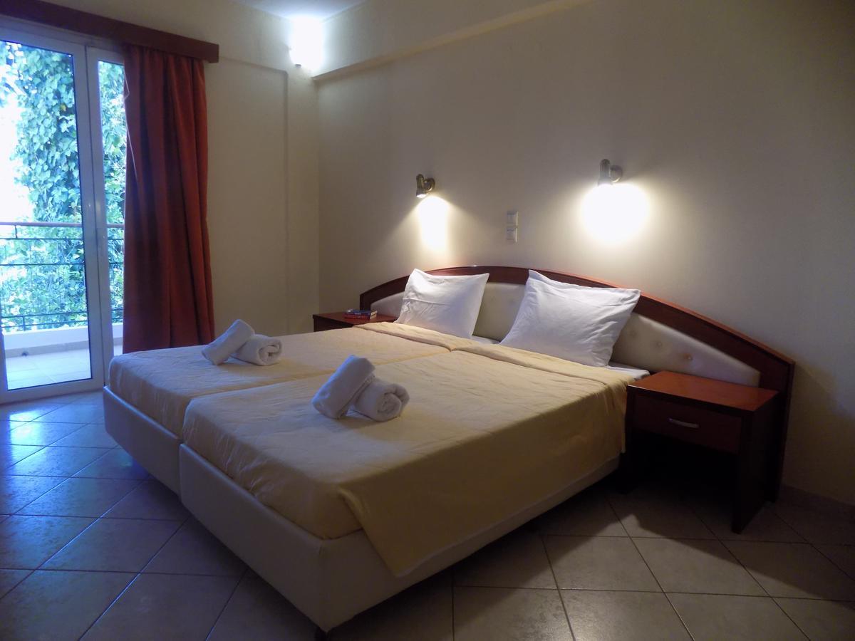 Lefkas Blue Hotel Nikiana Ngoại thất bức ảnh